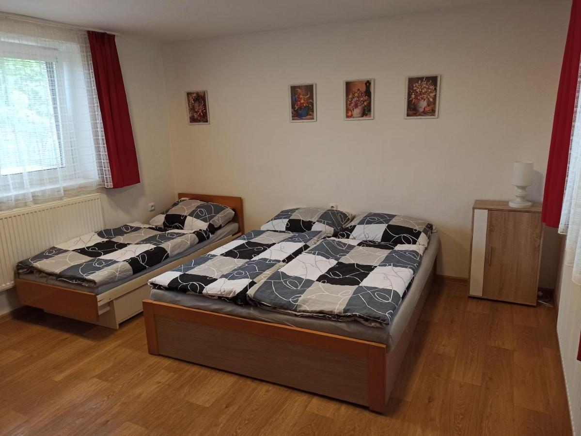 Chaloupka U Vejvodu Villa Skripov Buitenkant foto